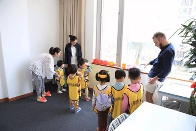 央视曝光一批伪外教引关注，如何鉴别假外教？