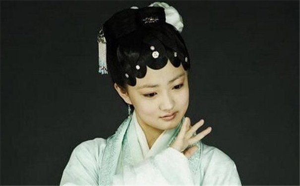 姚笛版红楼梦薛宝琴的扮演者