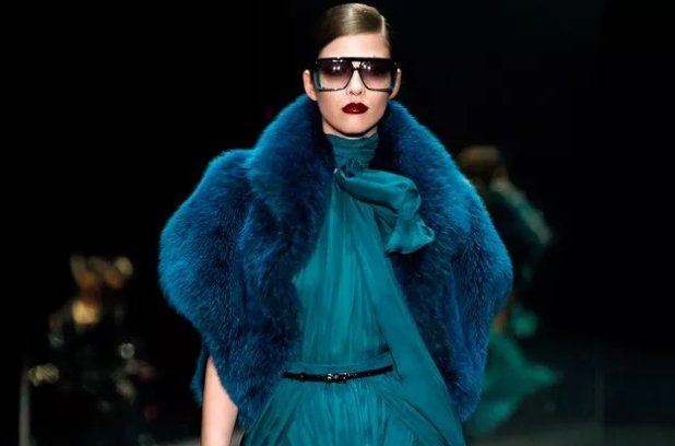 孔雀蓝是什么颜色？