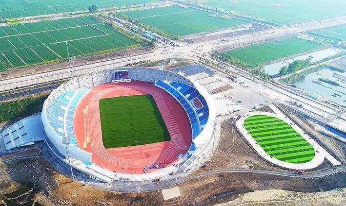 足球比赛中中线是什么意思?