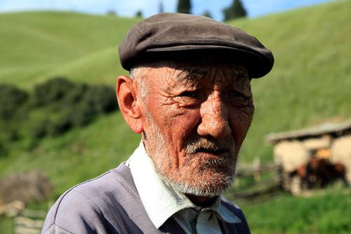 如何看待江西老人中奖千万后自杀这件事？