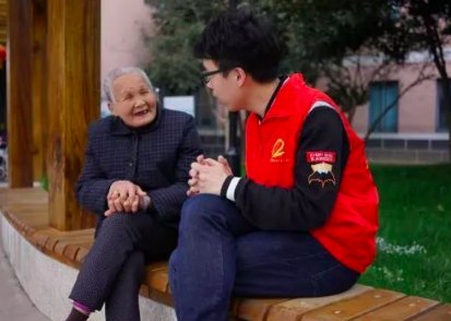 “拜访（见）”和“拜见”的区别是什么？