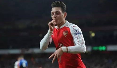 为什么叫梅苏特.厄齐尔媳妇