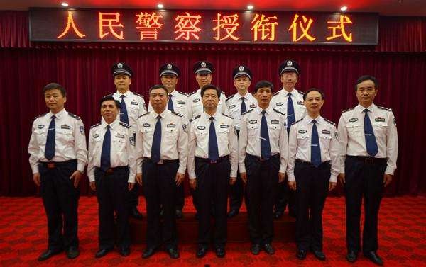 请问三级警监是什么级别