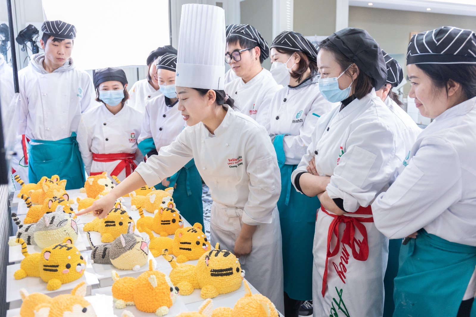 学西点一般要多少钱？