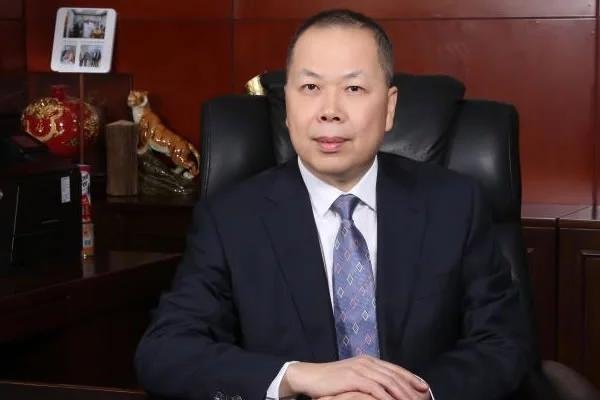 58岁的中铁建集团董事长陈奋健坠亡，是自杀还是意外?