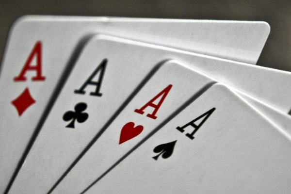 扑克牌拖拉机怎么玩