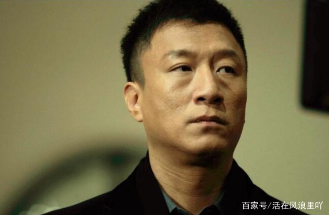 《扫黑风暴》中孙红雷饰演李成阳，他实在太像坏人了，他是正派还是反派？