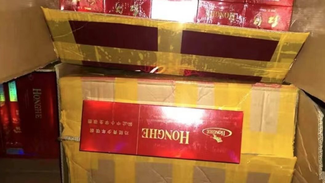 一箱烟是50条还是25条