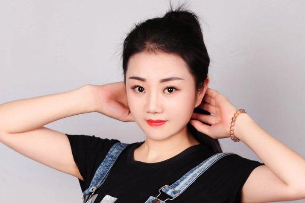 还没有爱够歌词