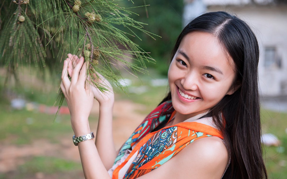 笑什么如花笑靥如花拼音