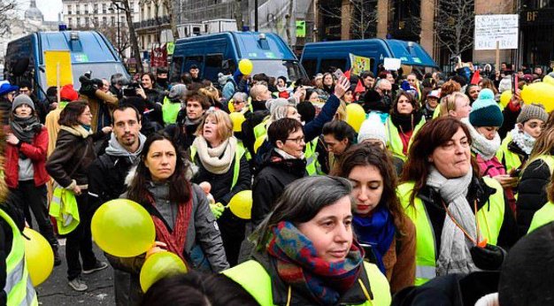 三五成群是什么意思?