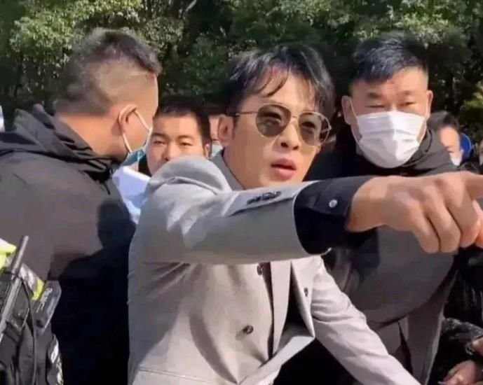 网红辛巴言行过激导致保安被开除，是否太以自我为中心？