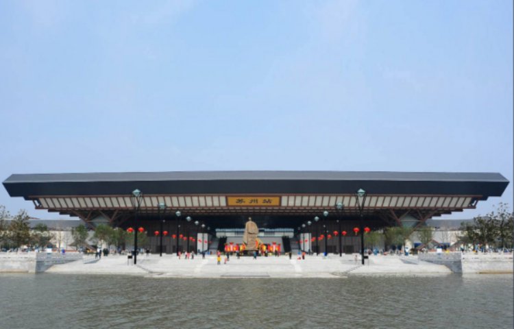 苏州火车站服务台电话