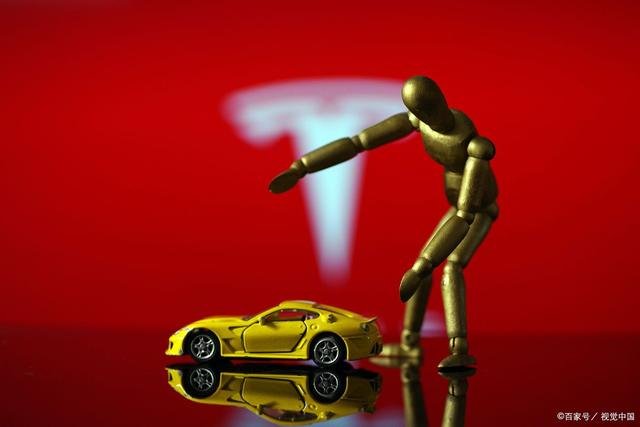 重庆一特斯拉失控，致多人伤亡，造成此次事故的原因是什么？