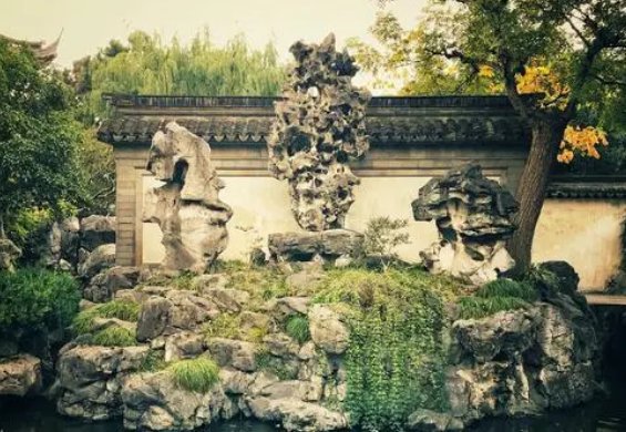 园内有江南三大名石之称的玉玲珑是什么？